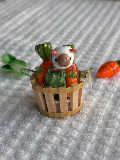 Lettuce Guinea Pig Necklace